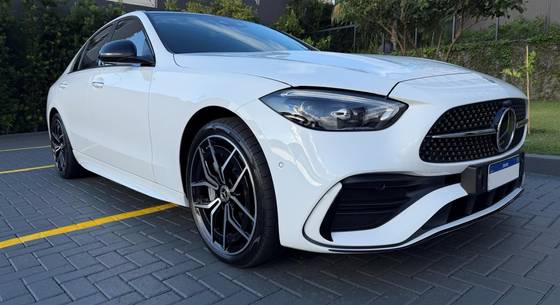 MERCEDES-BENZ C 300 2.0 EQ BOOST HÍBRIDO AMG LINE 9G-TRONIC